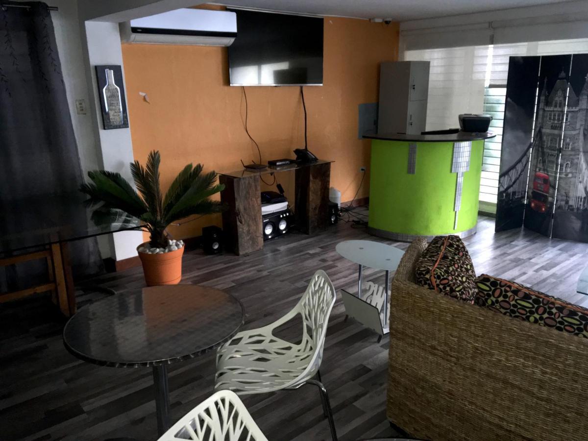 Serenade Lodging Rooms 파나마시티 외부 사진